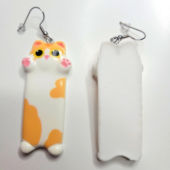 NWT Cat Lady Cute Long Cat Earrings White Orange Cat Pink Paws Hypoallergenic - Picture 3 of 5